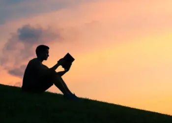 A nódoa no traje da alma