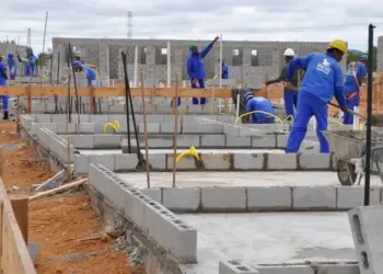 Obras paralisadas do PIIM no Cazenga retomam