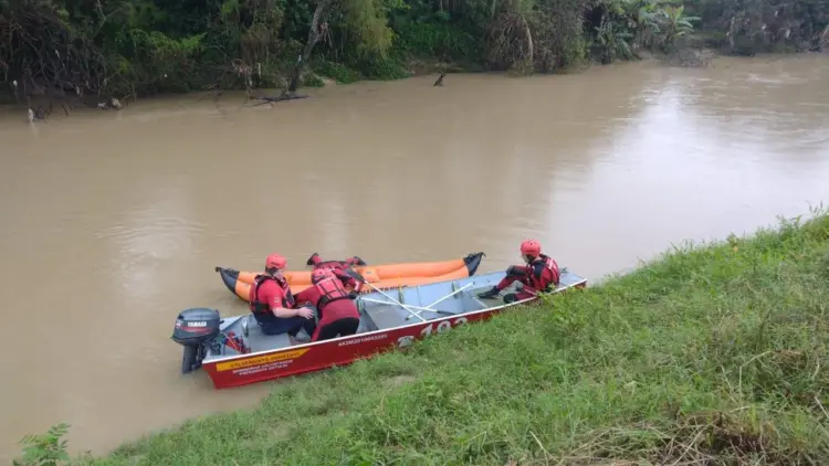 Resgatado corpo  de adolescente desaparecido  há quatro dias no rio Kwebe