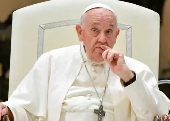 Papa lamenta perseguição  e “martírio” de cristãos pelo mundo