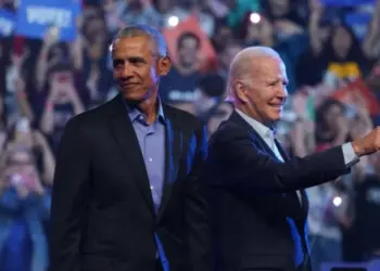 Obama ameaçou Biden com  remoção do cargo com base na  25ª emenda, afirma jornalista