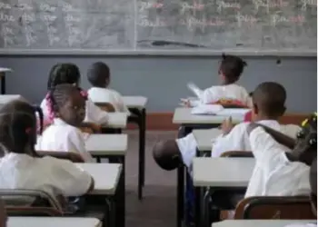 CONFISSÕES DE INFÂNCIA NOS ITINERÁRIOS DA EDUCAÇÃO (II)