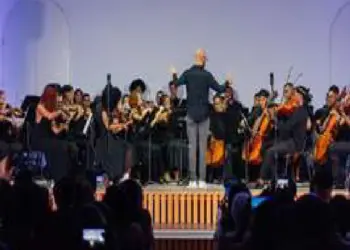 Músicos da Orquestra Kaposoka capacitados pelo projecto “Neojiba Conecta” no Brasil