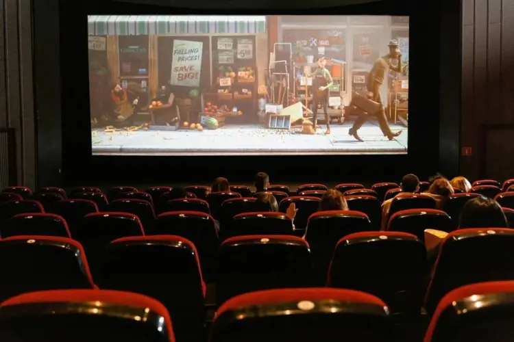 Investimentos em salas de espectáculos defendida por actor