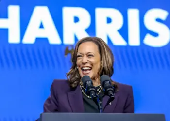 Kamala Harris avalia potenciais  candidatos a vice-presidente dos EUA