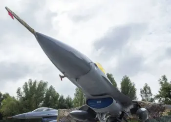 Rússia ataca aeródromo ucraniano  preparado para receber caças F-16