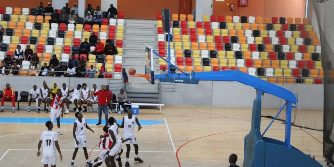 1º de Agosto estreia-se com triunfo no  campeonato de basquetbol em sub-19
