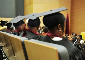 Suspensão de 83 cursos da área da saúde reduz número de vagas no ensino superior