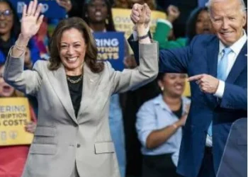 Convenção democrata arrancou, mostrando diferenças entre Harris e Trump como mote
