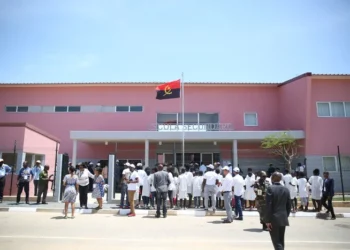 Angola: não será a melhor altura para repensar  a educação em nome do desenvolvimento?