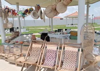 Mais de 30 artesãos no Lubango participam na feira de  artes em alusão às Festas de Nossa Senhora do Monte
