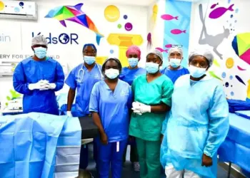 Mais de trinta médicos e empresários de saúde da Namíbia dão suporte ao novo Hospital Geral do Cunene