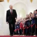 Putin chega ao Azerbaijão para  visita de Estado de dois dias