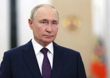 Putin diz que incursão militar ucraniana  compromete conversações de paz
