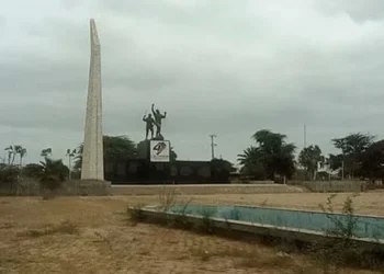 Marco Histórico do Cazenga transformado em espaço para delinquência