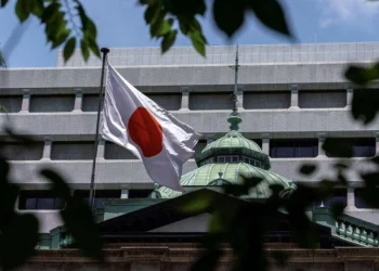 Japão cancela alerta  de tsunami após sismo