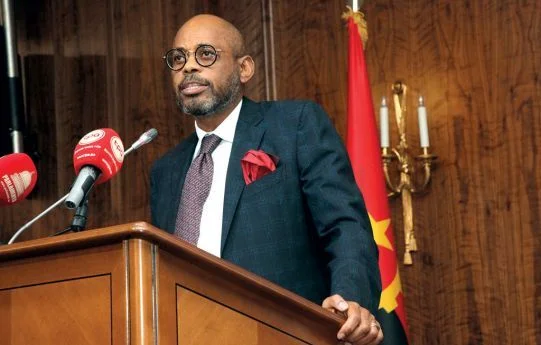 Archer Mangueira aponta implementação de projectos alinhados as características locais para o combate à seca no Namibe