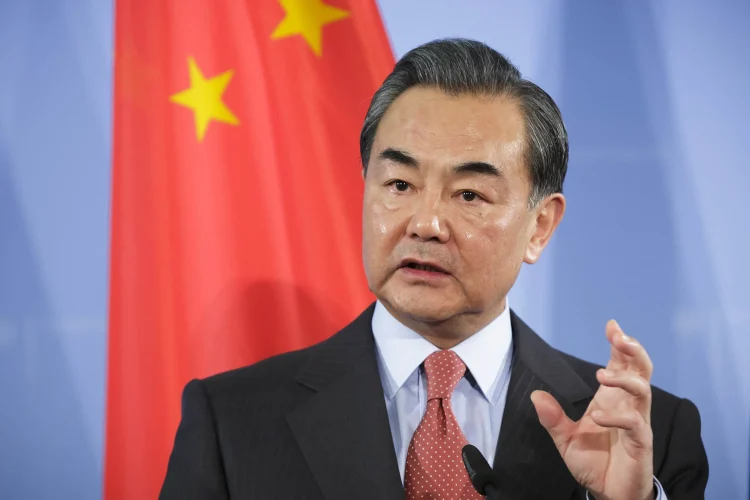 Beijing “vai enriquecer” a sua parceria  com Moscovo, assegura MNE chinês