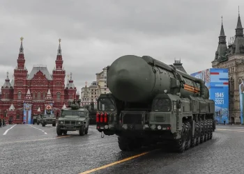 Kremlin diz que mudanças na política nuclear  da Rússia são um sinal para o Ocidente