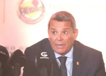 Rui Falcão recebe Moniz Silva  e Artur Almeida e Silva  na sede do MINJUD