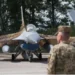 Oficiais militares dos EUA duvidam da versão  de Kiev sobre a queda do F-16, diz mídia