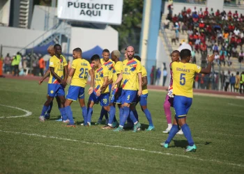 Petro de Luanda começa defesa do título com pé direito no “tapete verde” do Estádio 11 de Novembro