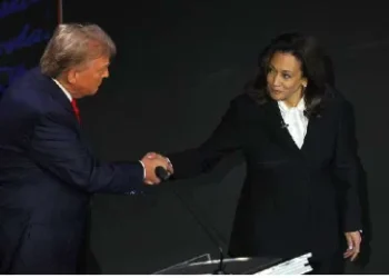 Harris põe Trump na defensiva em debate combativo