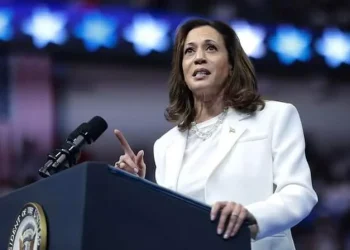 Kamala Harris desafia Trump para um novo debate em Outubro