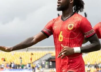 Antigo jogador do Sagrada Esperança Kiolonda  Gaspar assina contrato com a PUMA