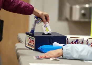 Votação antecipada para as presidenciais nos EUA arranca em três estados