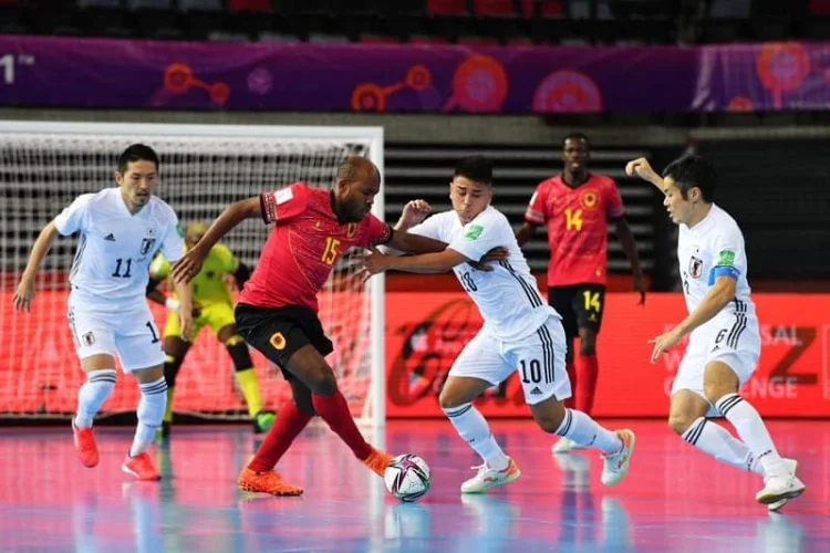 Angola volta a perder no Mundial de futsal