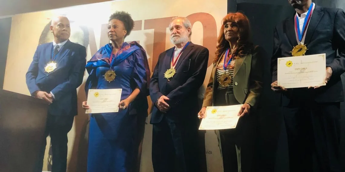 Novos membros da Academia Angolana de Letras engajados na dinamização da instituição
