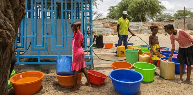 Mais de 800 milhões de Kwanzas/mês gastos no tratamento da água consumida em Luanda