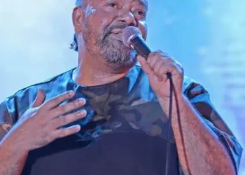 Digressão “Angola que canta” anima milhares de fãs de Paulo Flores no Huambo