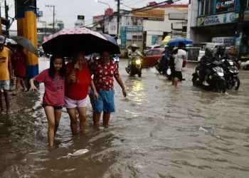Mais de vinte mortes causadas por uma tempestade nas Filipinas