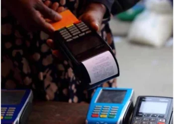 Funcionalidade em TPA para pagamento via QR não irá  substituir antigos aparelhos