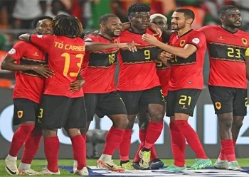 Angola e Gana empatam a uma bola no 11 de Novembro
