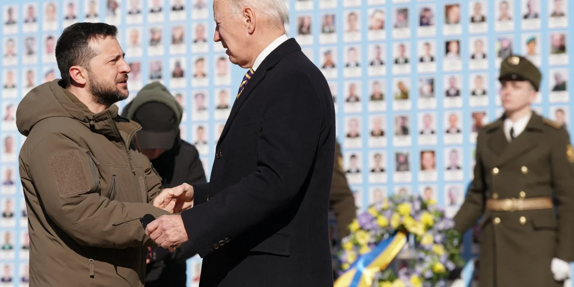 Biden apoiará Zelensky caso decida  negociar a paz com a Rússia