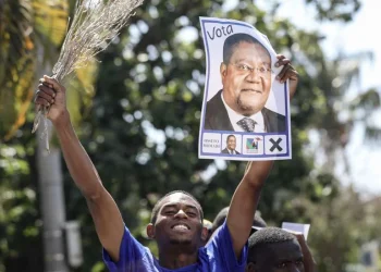Renamo declara-se vencedor pelo “voto rural” em Moçambique
