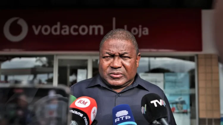 Chefe de Estado de Moçambique convida  candidatos presidenciais para reunião