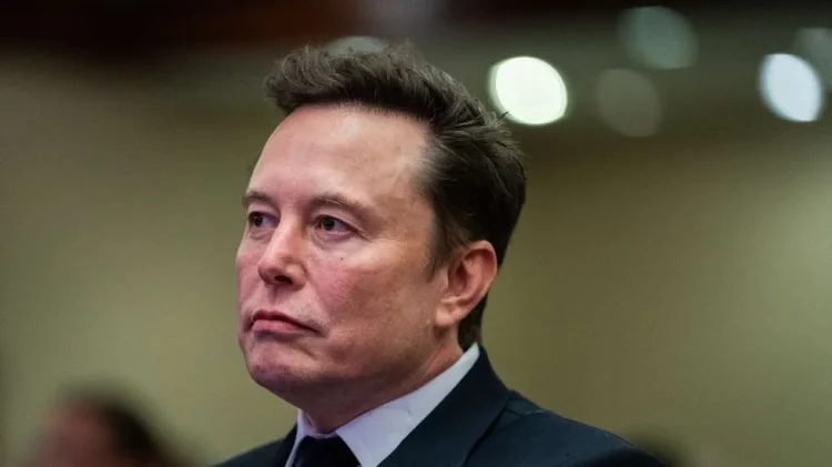 Elon Musk ironiza com condições de  Zelensky para negociações com Rússia