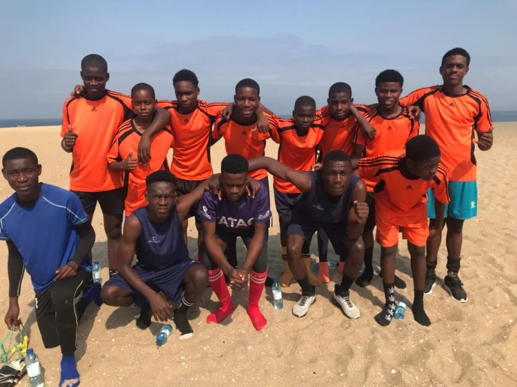Caremuá FC apela à aposta no futebol comunitário