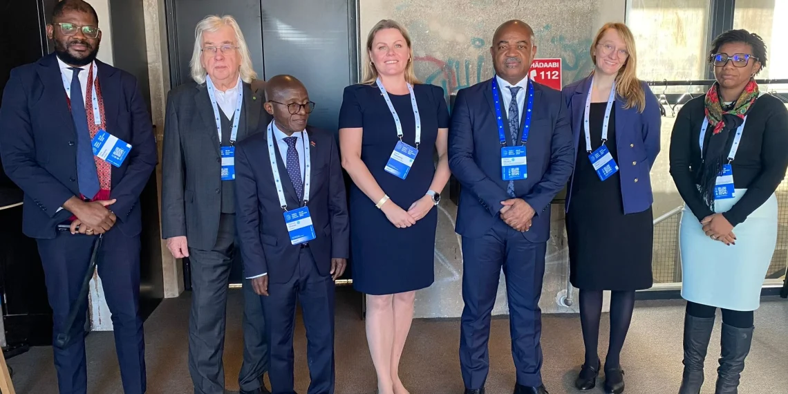 Ministro reafirma abertura  de Angola para construção  de academias de Inteligência Artificial