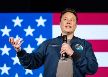 Trump nomeia Elon Musk para liderar departamento de eficiência governamental (e um veterano e ex-apresentador da Fox News para a Defesa)