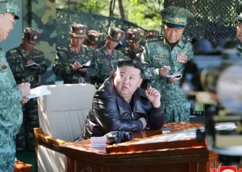 “EUA e Ocidente estão a travar” guerra contra Rússia, diz Kim Jong-un