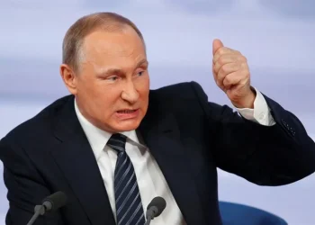 “A ameaça de 3.ª Guerra  Mundial está crescendo,  mas não é preciso assustar as pessoas”