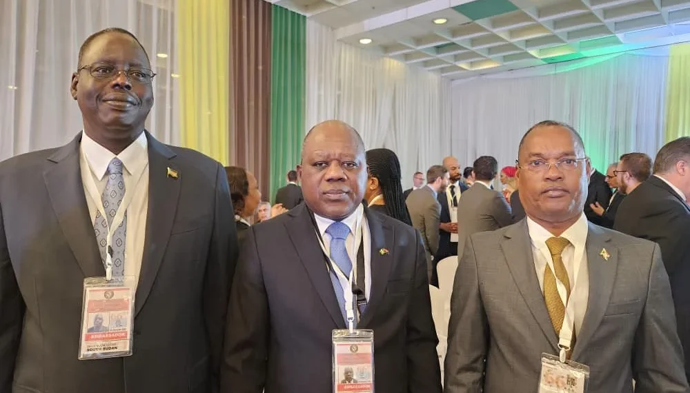 Angola aguarda admissão como membro observador da CEDEAO