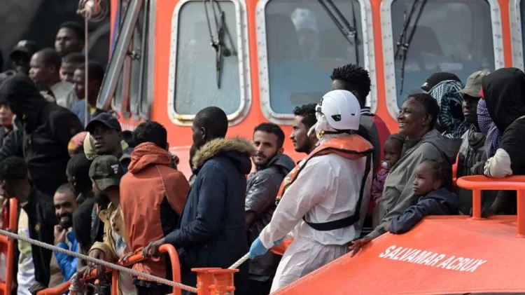 Entradas ilegais em Espanha pelas Canárias batem  recorde e continuam a aumentar