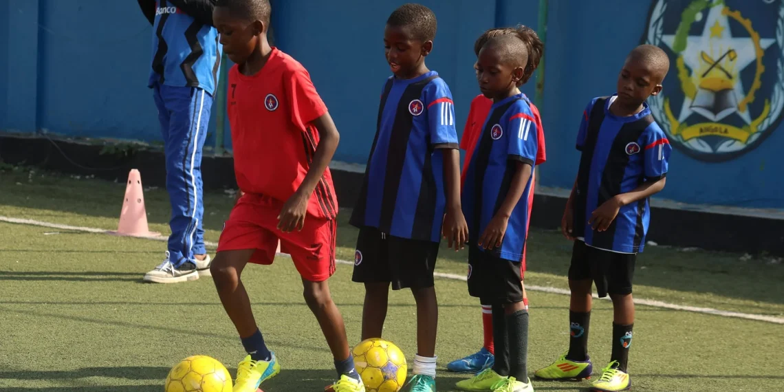 Polícias conquistam primeira edição do “Bié-a-Jogar” em sub-10