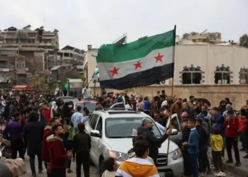 Rebeldes na Síria anunciam queda de Bashar al-Assad